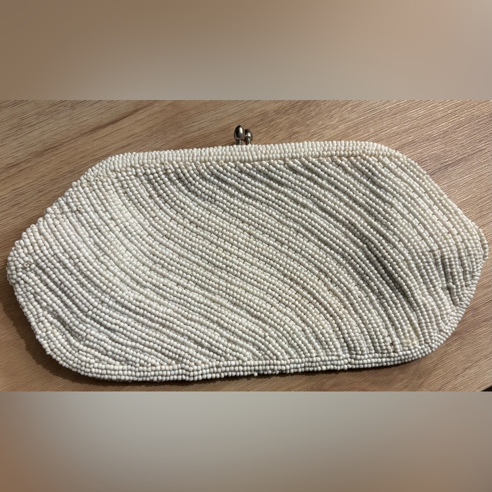 Vintage Richere Hand Made Japan White Beaded Evening Clutch